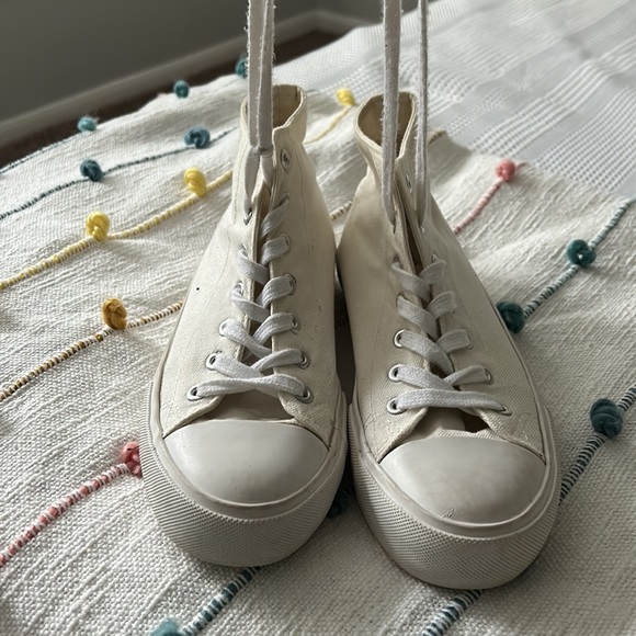 Forever 21 White High Tops (Women 8) - Picture 2 of 6